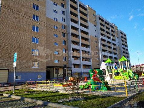 Продаётся трёхкомнатная квартира в Тюмени, район Лесобаза, район Лесобаза